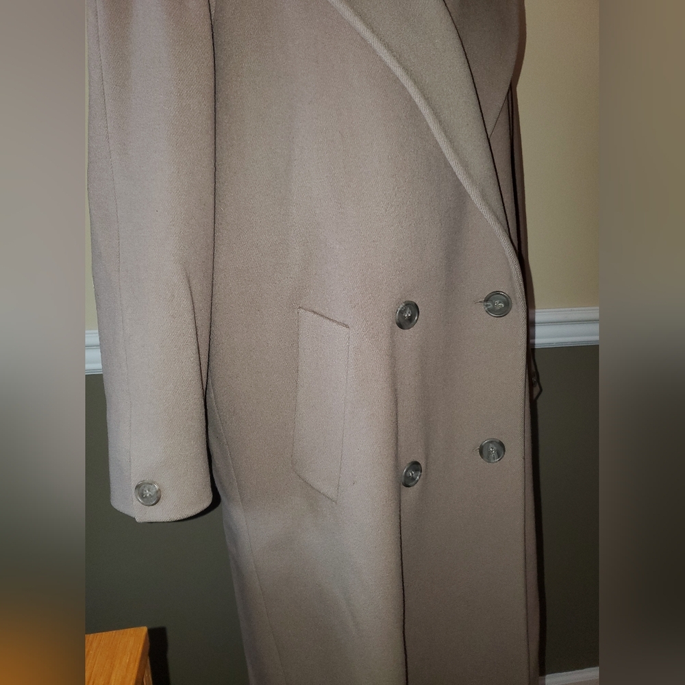 100% Wool, Mink Colar Long Taupe Coat - Picture 12 of 13